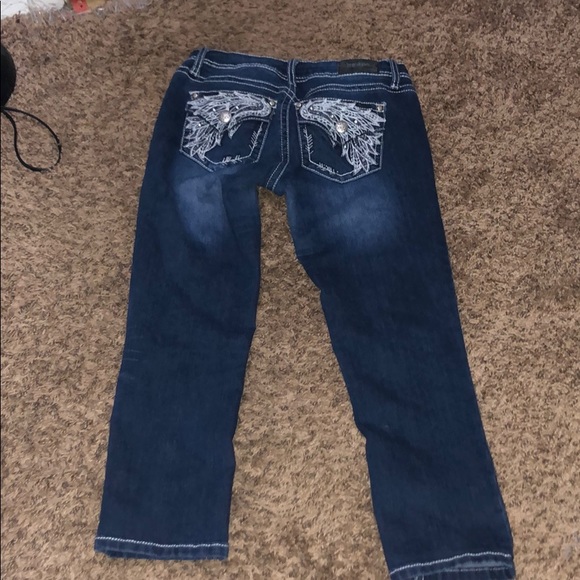 Capris - Picture 1 of 3